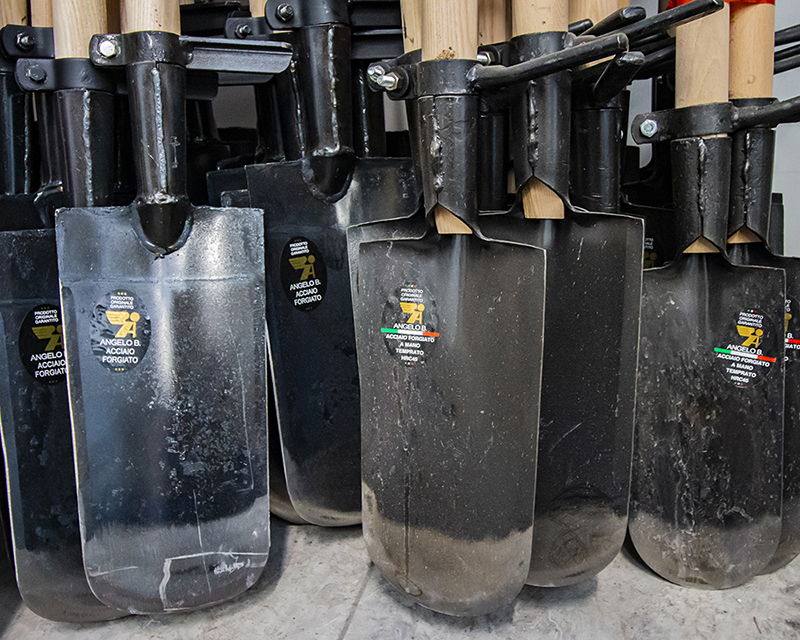 Hztyyier Piccone Da Giardino - Attrezzo Manuale Per Scavo, Zappatura E Lavori Agricoli | Manico In Legno Di Balsamo - Foto 2